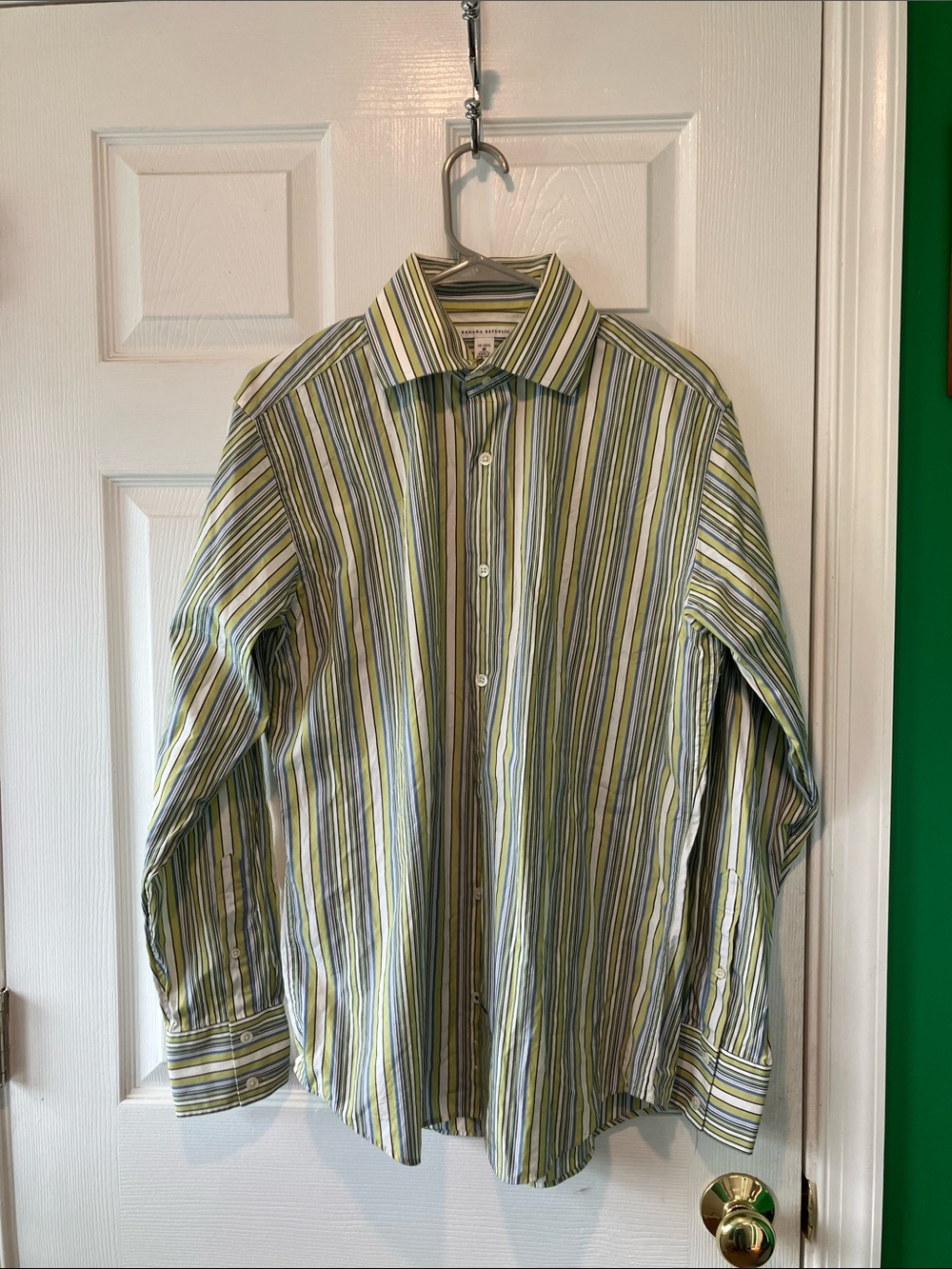 Banana republic 15-15.5 100% cotton button front shirt green stripe long sleeve